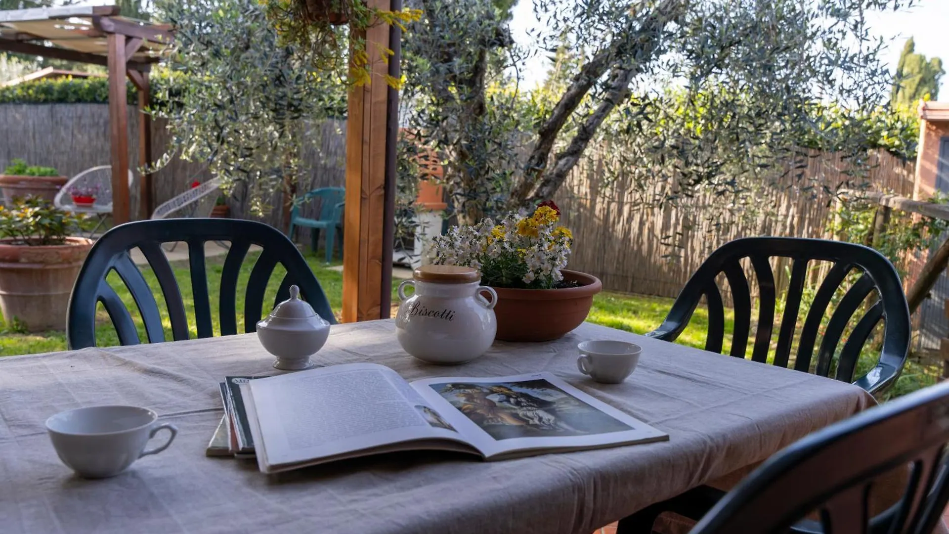 Villa Sunshine Apartments Gambassi Terme Italia