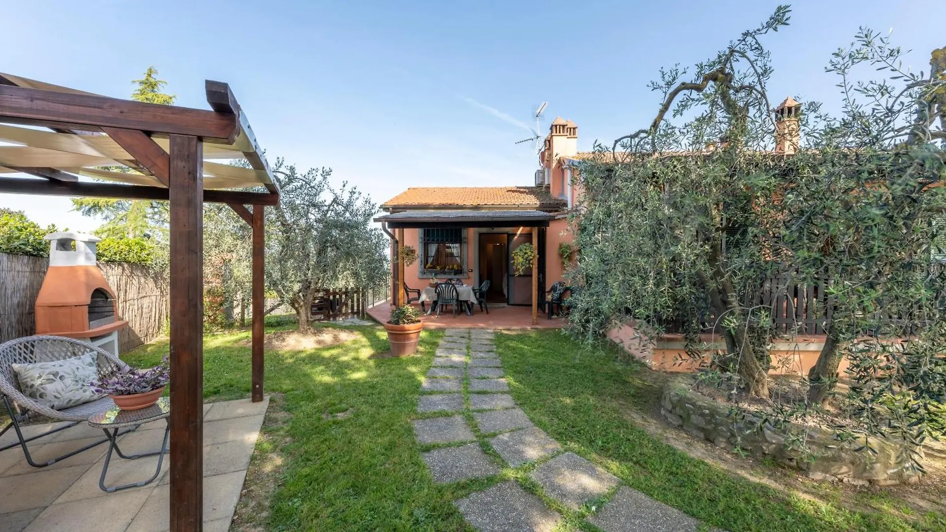 Villa Sunshine Apartments Gambassi Terme
