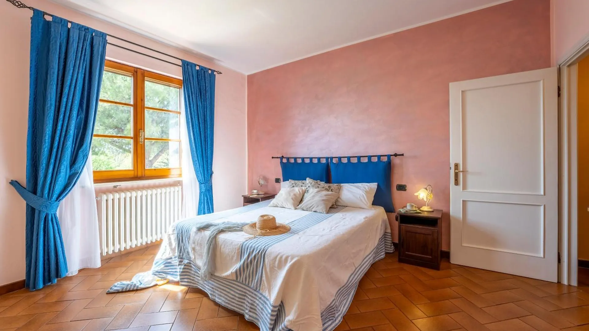 Villa Sunshine Apartments Gambassi Terme