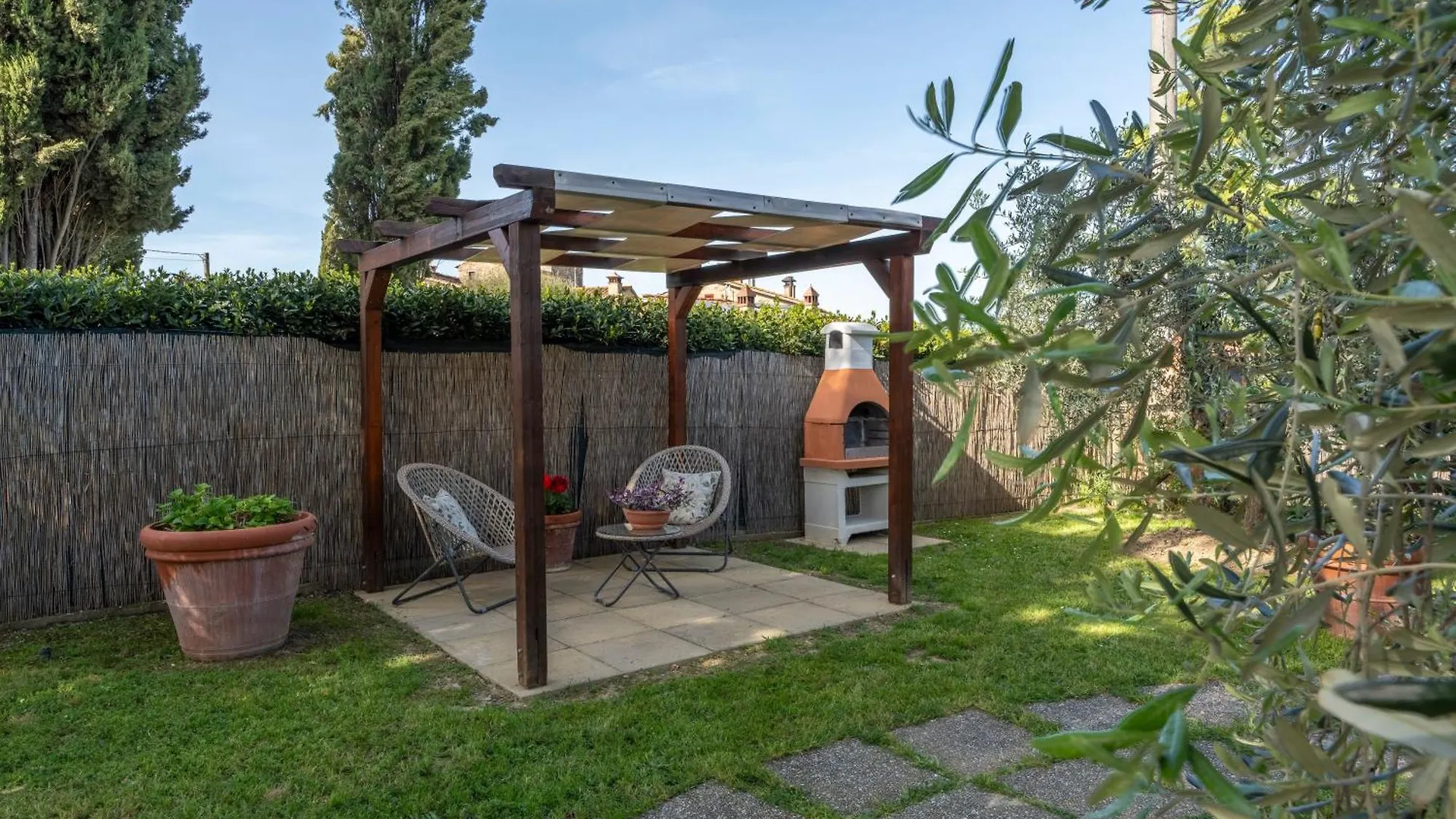 Villa Sunshine Apartments Gambassi Terme Italy