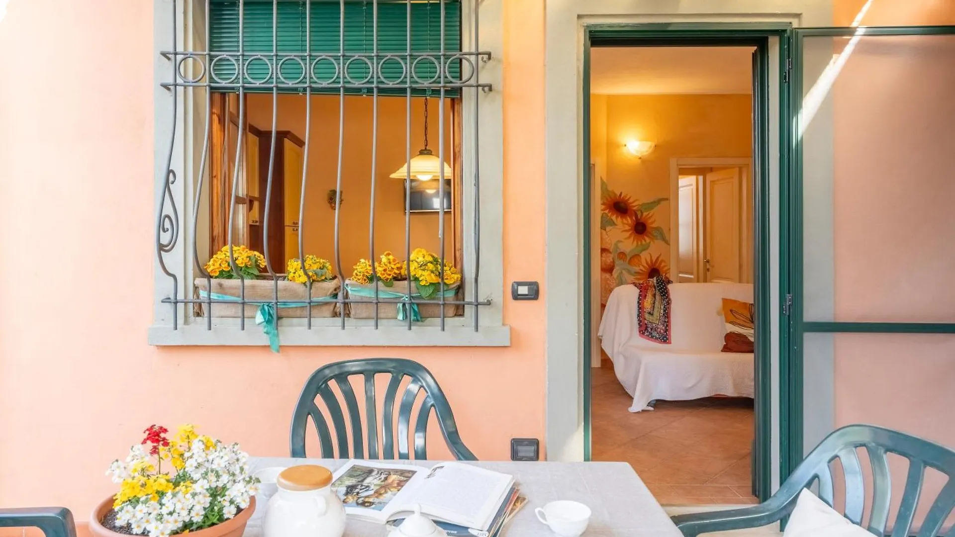 Villa Sunshine Apartments Gambassi Terme 0*,  Italy