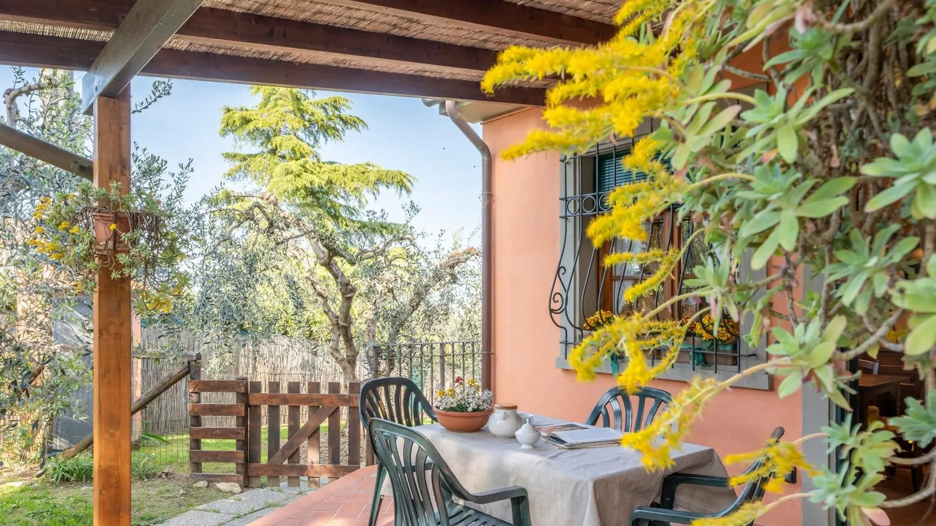 Villa Sunshine Apartments Gambassi Terme